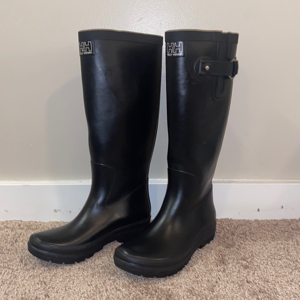 NEVER WORN Helly Hansen rain boots!